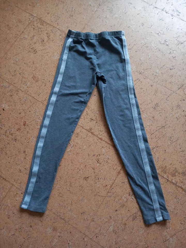 Mädchen Leggings,Gr 134/140,grau in Hallenberg