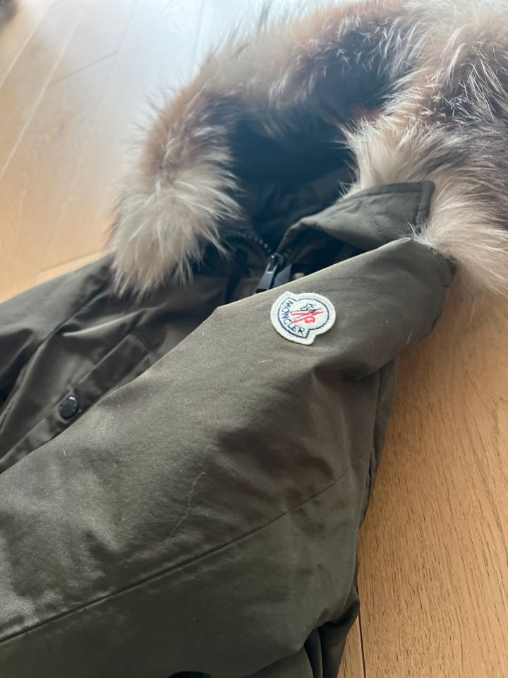 Original Moncler Parka in Düsseldorf