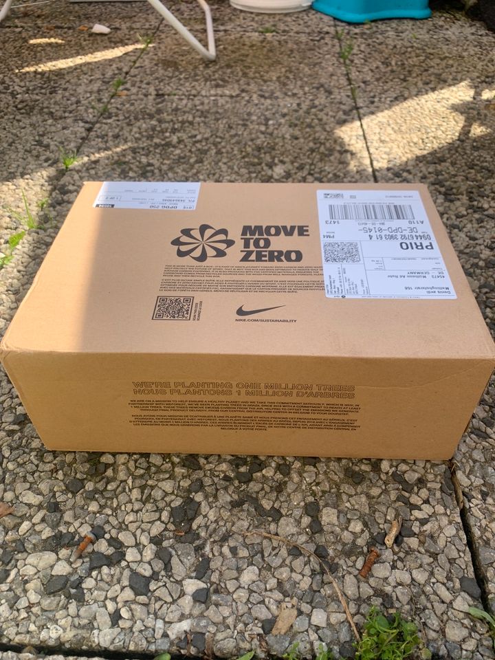 Nike air Max 90 er weis neu verpackt Karton 43 gr in Mülheim (Ruhr)