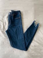 Topshop Jeans Dunkelblau Skinny Highwaist 38 Stuttgart - Stuttgart-Ost Vorschau