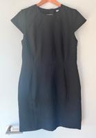 Schlichtes schwarzes Kleid von H&M (Größe 44) Niedersachsen - Lüneburg Vorschau