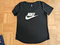 Nike M 38 T-Shirt schwarz Damen neuwertig Hessen - Limeshain Vorschau