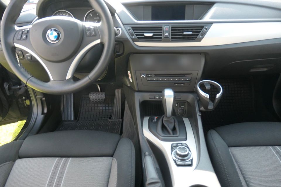 BMW X1 xDrive23d - X-Line Panoramaschiebedach in Baar-Ebenhausen