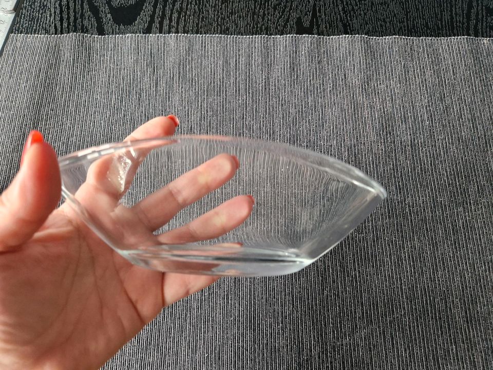 Glasschale Schale aus Glas Deko Oval in Berlin