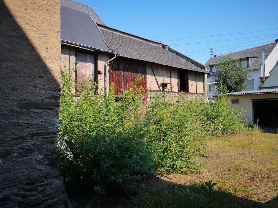 Grundstück mit Baugenehmigung für ein 3-Familienhaus inkl. KFW Förderung in Polch