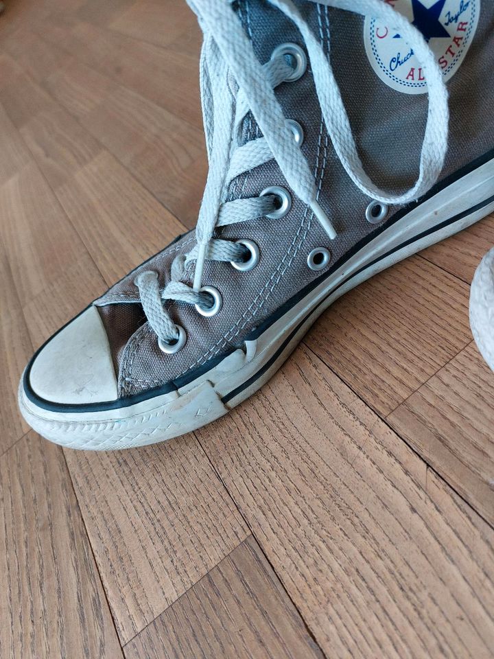 Schuhe Sneaker Converse Chucks  Gr. 36,5  Grau in Korschenbroich