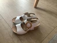 Sandalen, weiß, neuwertig, Leder, Gr. 39, Deichmann, 5th Avenue Hessen - Gelnhausen Vorschau