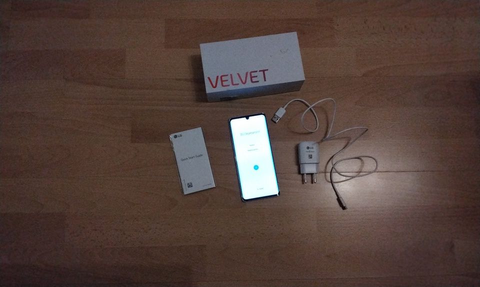 LG Velvet Aurora Silver 128 GB 4G Smartphone ohne Simlock neuw. in Weyhe