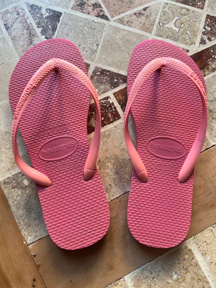 Flip Flops havaians 33-34 sehr guter Zustand in Großkrotzenburg