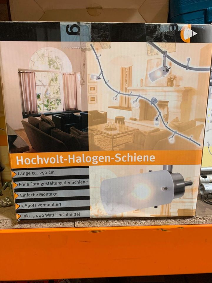 Hochvolt Halogen Schiene Lampe Wohnzimmerlampe in Nordrhein-Westfalen -  Gelsenkirchen | Lampen gebraucht kaufen | eBay Kleinanzeigen ist jetzt  Kleinanzeigen