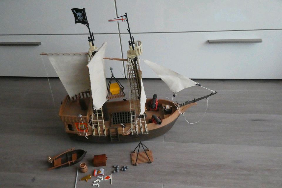 Playmobil 3550 Piratenschiff 3480 3546 Seeleute Seeräuber in Castrop-Rauxel