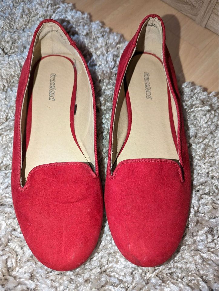 Ballerina Mädchen Schuhe Gr.34.rot in Köthen (Anhalt)