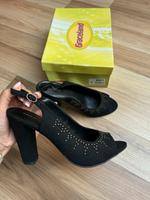 Pumps High Heels Absatzschuhe neu Größe 37 schwarz Nordrhein-Westfalen - Wesel Vorschau