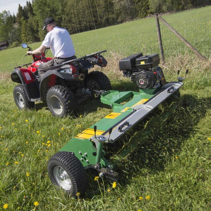 Schlegelmulcher Mulcher Quad ATV 1500 mm mit Klappe 13,5 PS Brigg in Görlitz