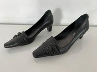 Esprit Schuhe / Pumps Größe 37 NEU Kreis Ostholstein - Malente Vorschau
