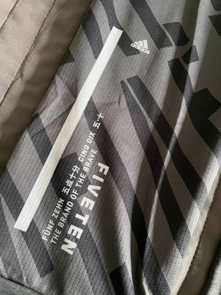 FiveTen Adidas MTB-Shirt, Größe L in Köln