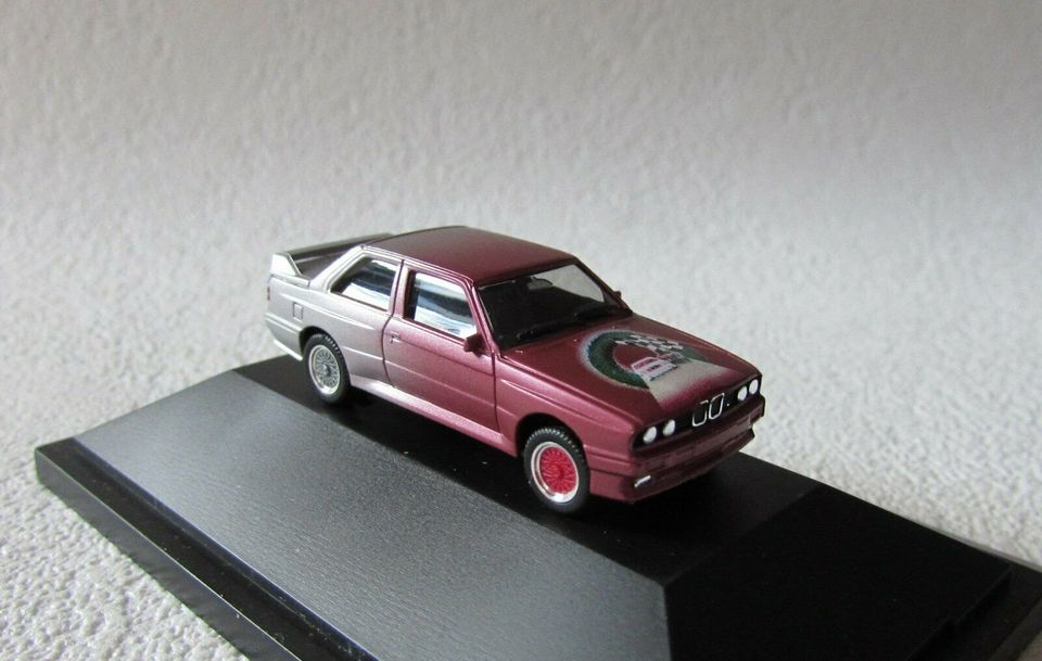Herpa 045049 BMW M3 Art Collection Racing Spur H0 in Berlin