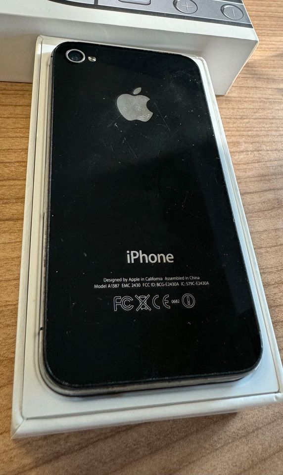 iPhone 4s 32GB Display defekt in Celle