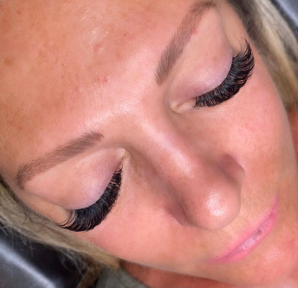 Wimpernverlängerung Rosenheim Lashes Wimpern Lash Extensions auch Schulung möglich in Rosenheim