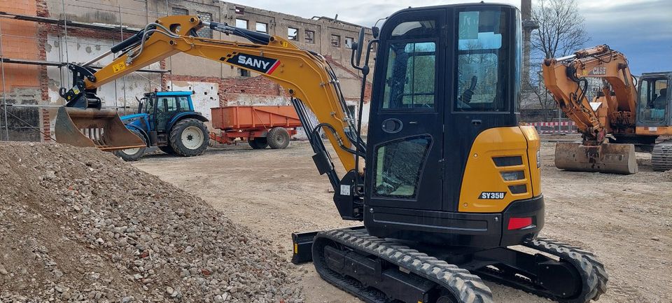 Minibagger 3,5t mieten / Vermietung Kettenbagger in Pulsnitz