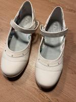 Kommunionschuhe Ballerinas s.oliver weiß Nordrhein-Westfalen - Kirchhundem Vorschau