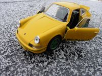 Porsche 911 mit Tür zum öffnen  aus Sammlung  Modell Welly  * Nordrhein-Westfalen - Kirchlengern Vorschau