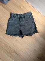 Jeansshorts Short Jeans Schwarz Grau M Baden-Württemberg - Heilbronn Vorschau