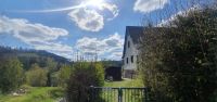 Tolle, unverbaubare Aussicht! Großzügiges Einfamilienhaus mit riesigem Garten und mehreren Garagen in Steinach. Thüringen - Steinach Vorschau