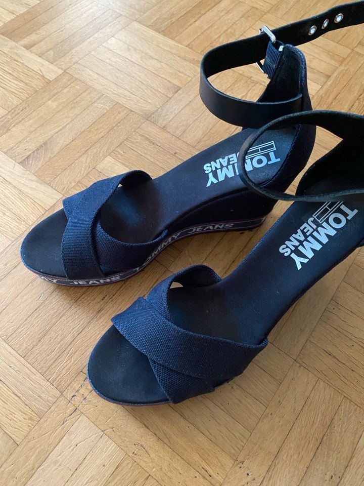 Sandalen /Schuhe inklusive Versand in Wuppertal