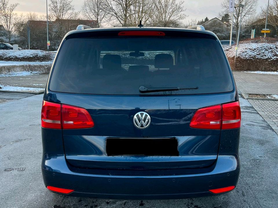 Volkswagen Touran 7 Sitzer Automatik in Schweinfurt