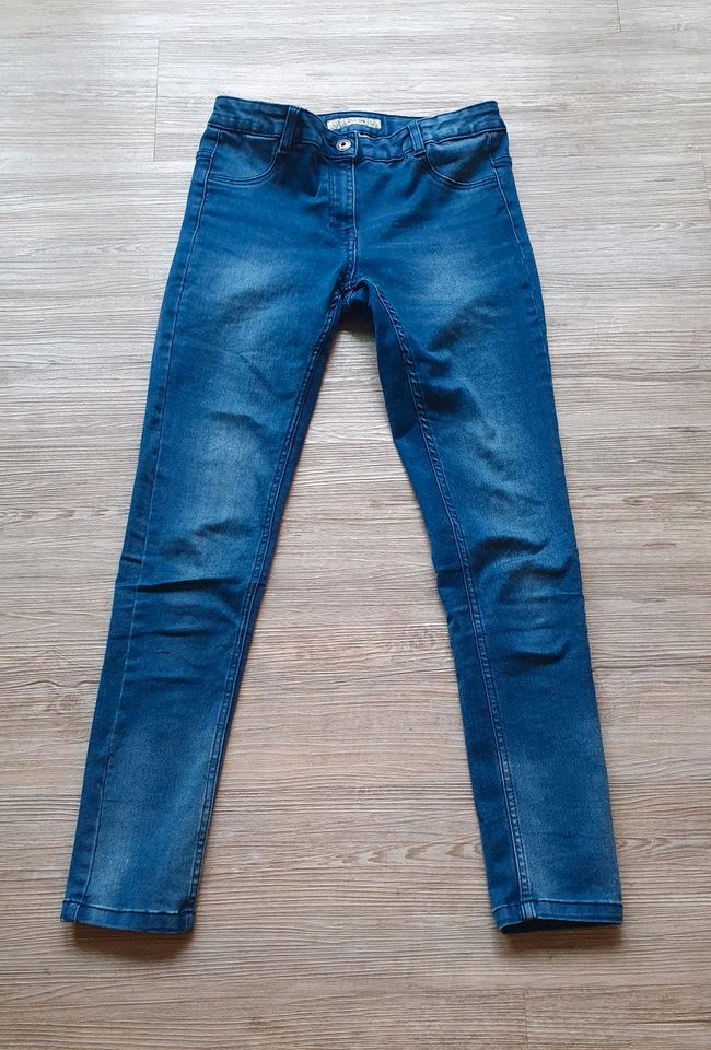 Jeans Gr. 158 Skinny in Seelze