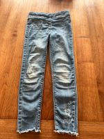 Jeans skinny mit tollem Blumenmuster vertbaudet Gr. 134 Baden-Württemberg - Bietigheim-Bissingen Vorschau