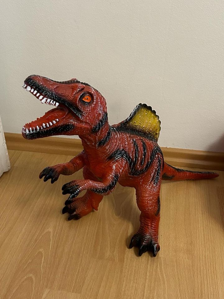 Dinosaurier Spielzeug in Hattersheim am Main