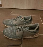 Sportschuhe, Turnschuhe, Laufschuhe Niedersachsen - Berge Vorschau