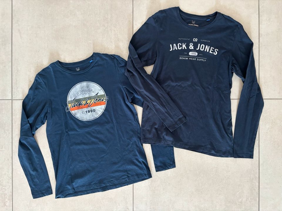 2 Shirts Langarmshirts Tshirts Jack & Jones Gr. 176 dunkelblau in Neukirchen-Vluyn