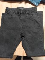 Jeans schwarz Gr. 30/32 Niedersachsen - Garbsen Vorschau