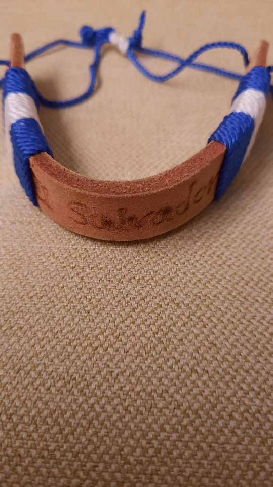 Original Armband aus El Salvador in Göllingen