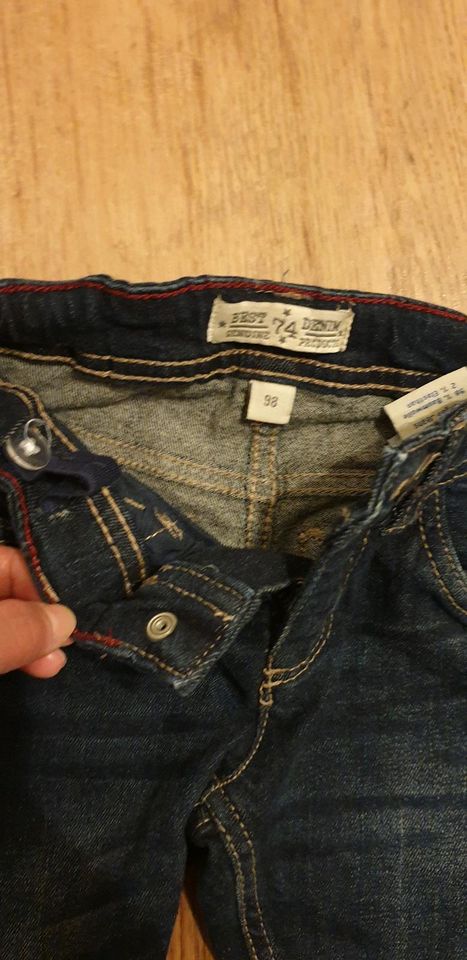 Jeans hose für junge 92 98 104 in Berlin