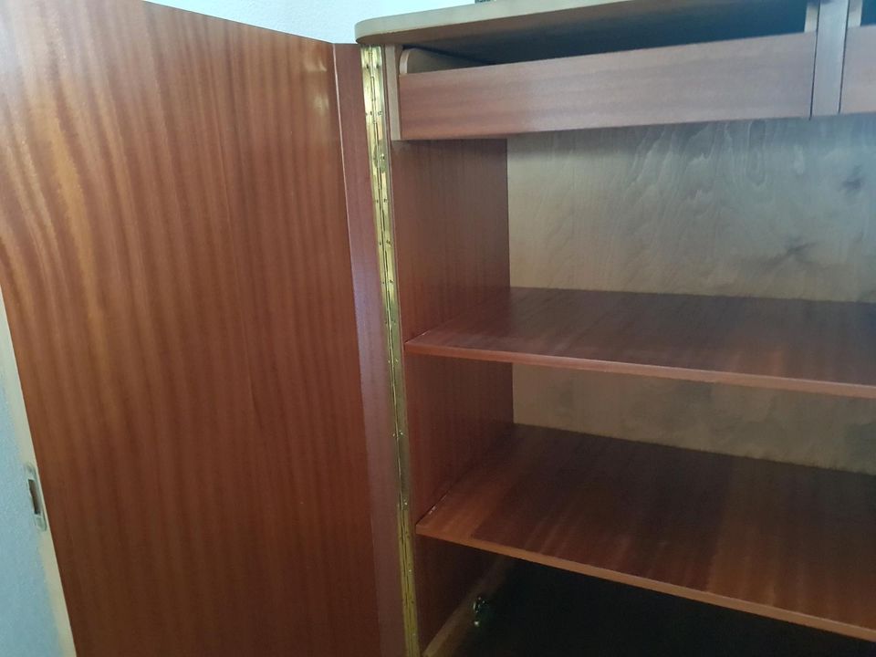 Wäschekommode Kommode Wäscheschrank Highboard Schrank antik in Bötzingen