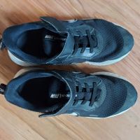 Nike Sneaker schwarz,  Gr. 33, inkl.  Versand Nordrhein-Westfalen - Kall Vorschau