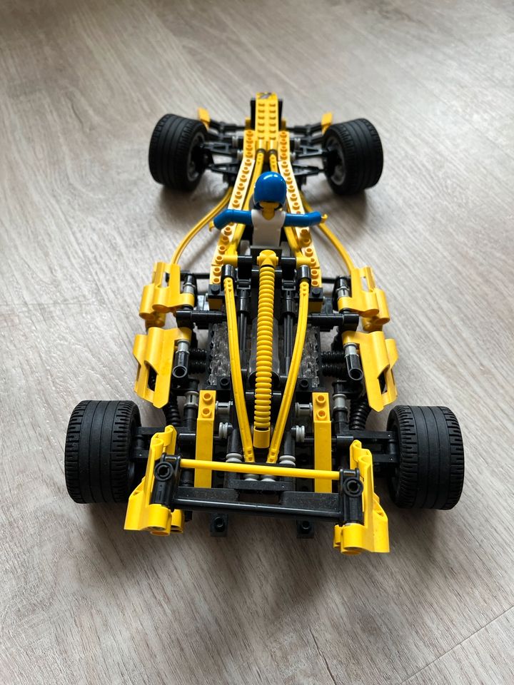 Lego Technic alt 8445 Rennbolide Formel 1 in Burbach
