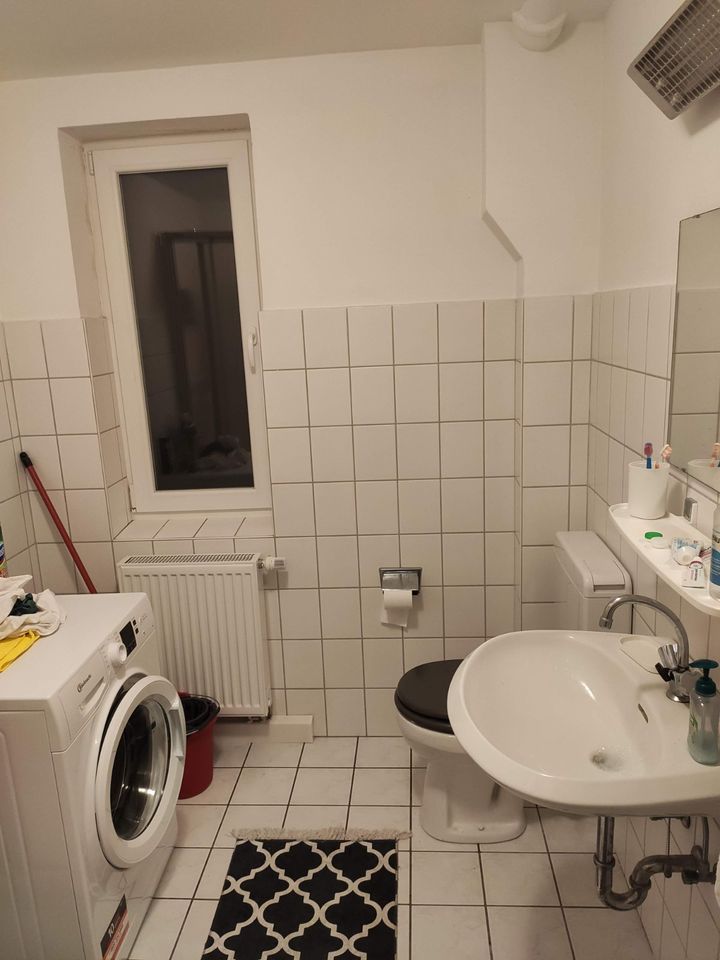 I am looking for a flatmate in Wilhelmshöher Allee in Kassel