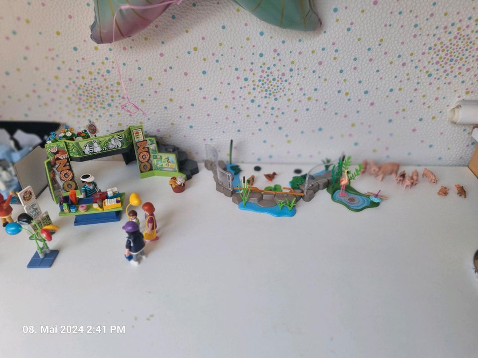Playmobil Zoo mit Unterwasserwelt und Zubehör in Saulheim