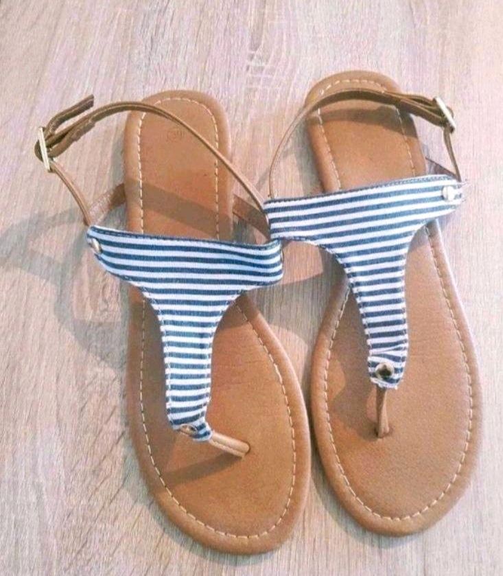 Flipflops Sandale 39 maritim gestreift  blau weiß braun Neu in Himmelpforten