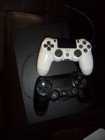 PlayStation 4 mit 2 Controller & FIFA 22 Herzogtum Lauenburg - Mölln Vorschau