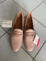 Clarks Pumps 37/38 altrosa Echtleder flach Slipper neu 110€ Hessen - Rodgau Vorschau