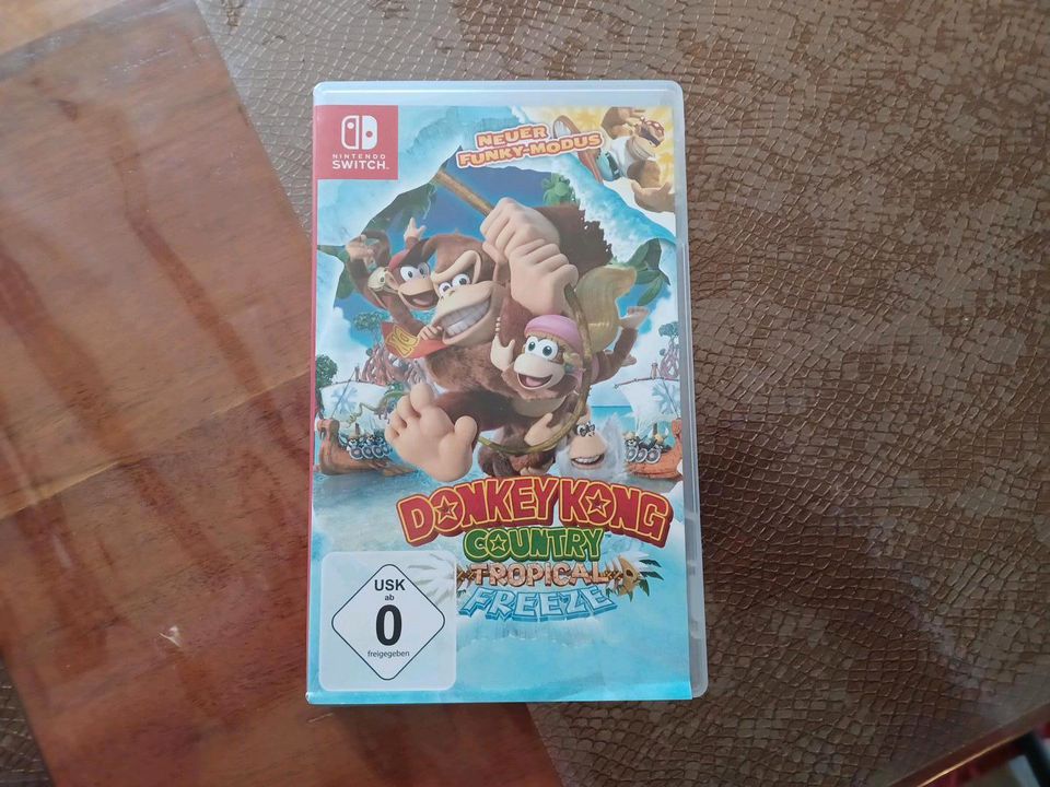 Nintendo Switch Spiel Donkey Kong Country Tropical Freeze in Hiddenhausen