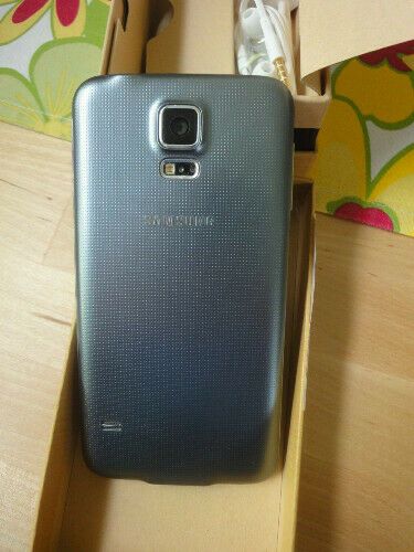 Samsung Galaxy S5 neo  - 16GB -  (Ohne Simlock) TOP ZUSTAND in Swisttal