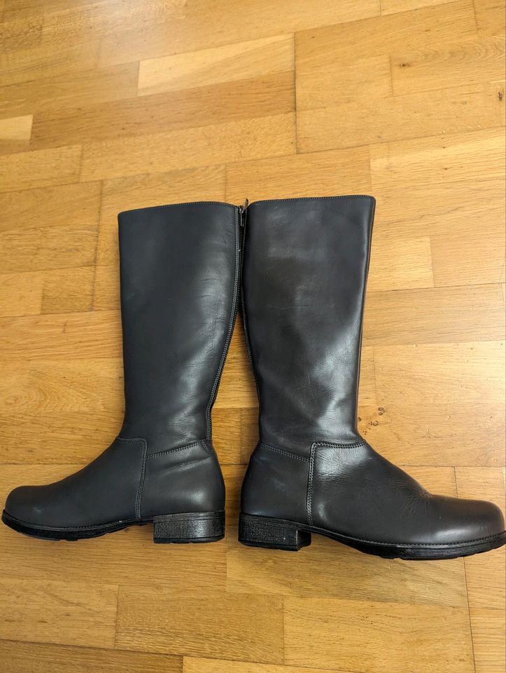 Think! Stiefel neu im Karton 39 in Oldenburg