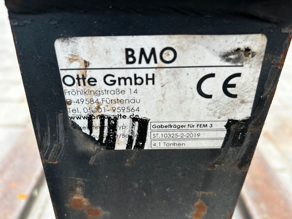 Palettengabel FEM 3 4,1 to JCB Q-Fit Aufnahme Teleskoplader in Gachenbach